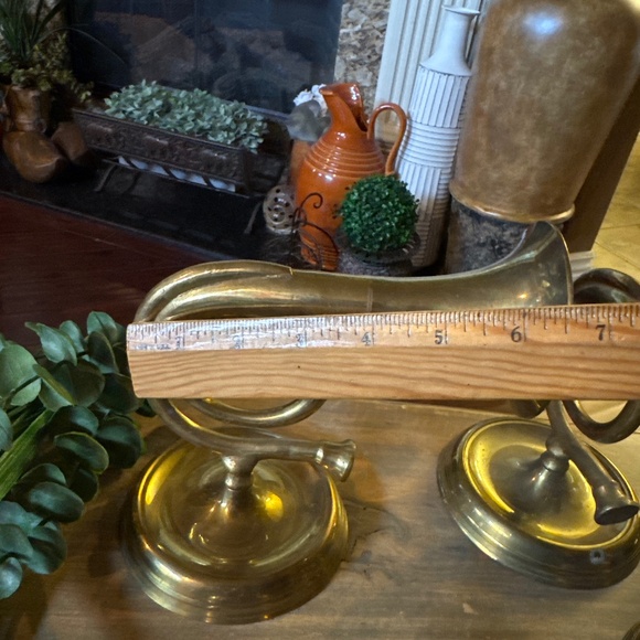 Set  of 5 Vintage Brass Horns. Hanging Wall Decor - Picture 6 of 9